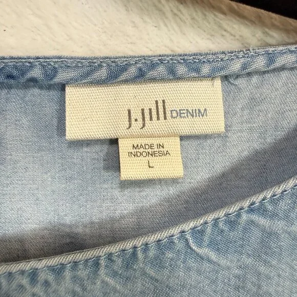 J Jill L Denim Bell Sleeve Chambray Top Lightweight Tencel Boho Minimalist - Picture 5 of 9